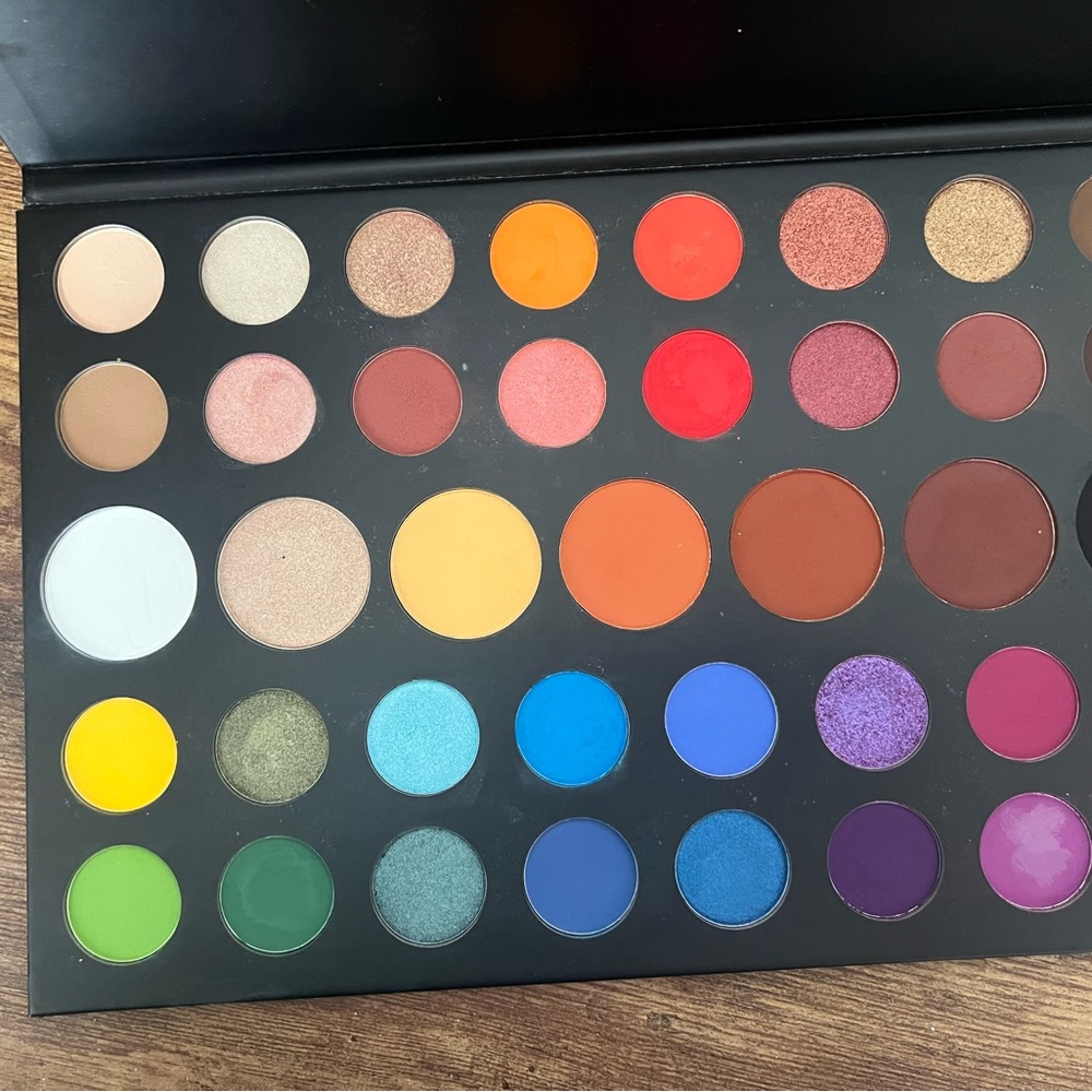 James Charles palette